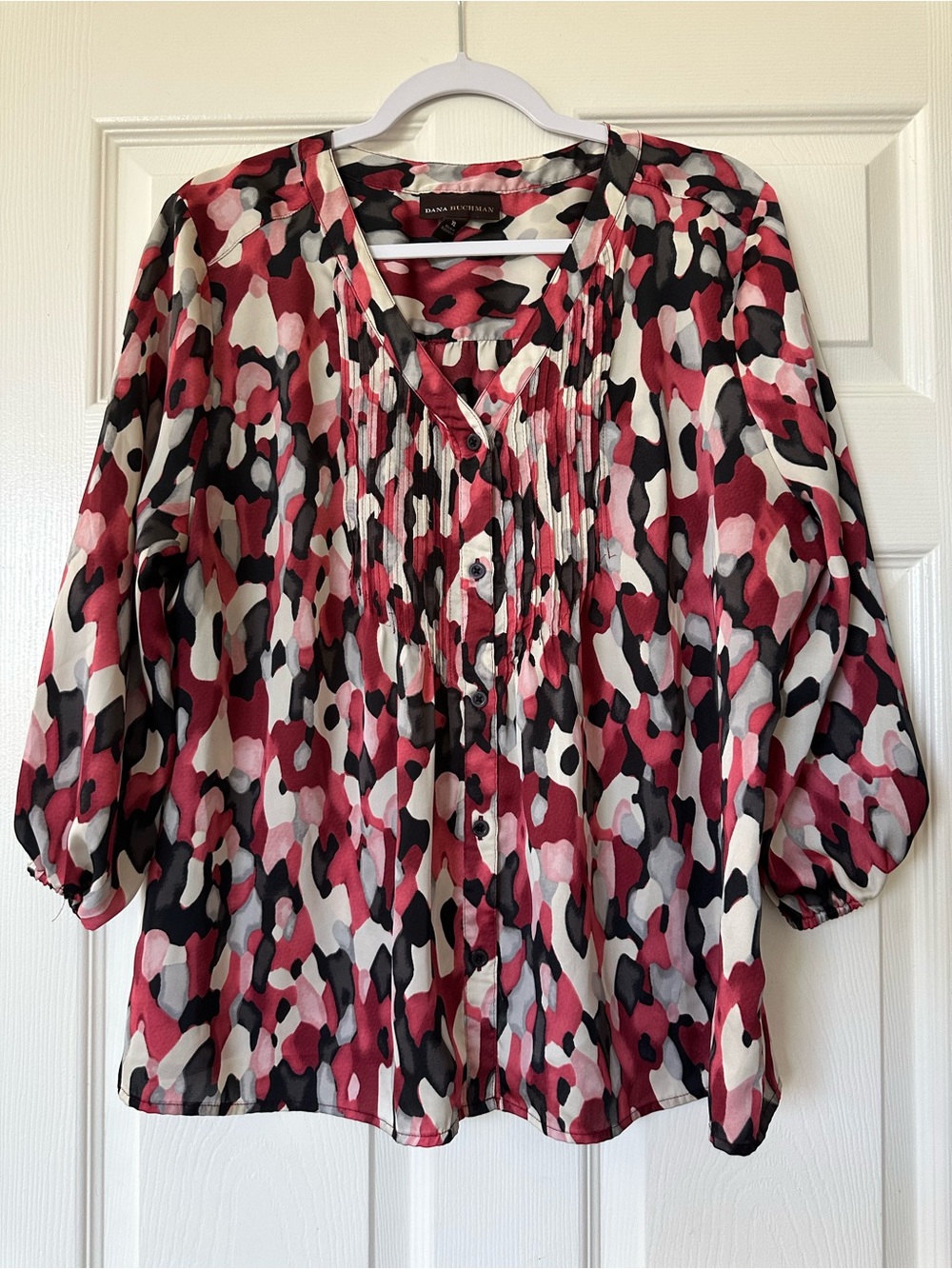 Dana Buchman Satin Pleated Balloon Sleeve Printed Blouse